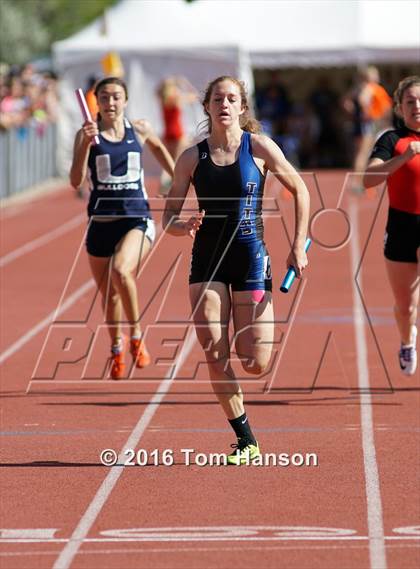 Thumbnail 2 in CHSAA Track and Field Championships photogallery.