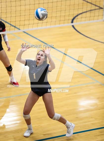 Thumbnail 2 in Gooding vs Timberlake (3A state tournament) photogallery.