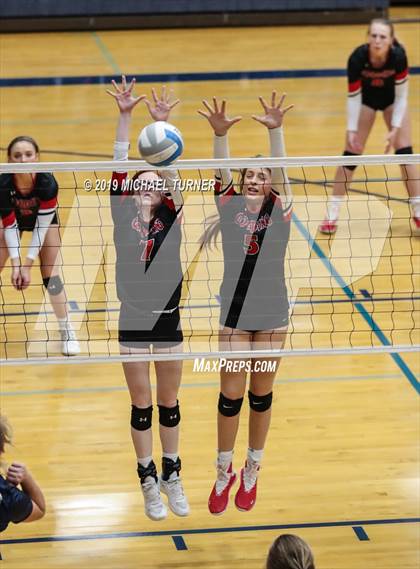 Thumbnail 1 in Gooding vs Timberlake (3A state tournament) photogallery.