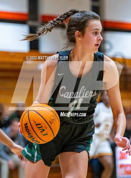 Thumbnail 2 in Durham Academy vs. Jack Britt (Cumberland County Holiday Classic) photogallery.