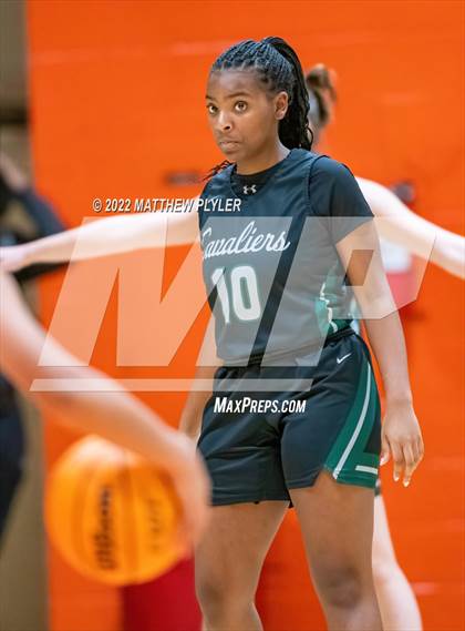 Thumbnail 1 in Durham Academy vs. Jack Britt (Cumberland County Holiday Classic) photogallery.