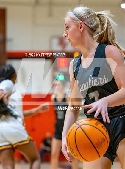 Thumbnail 2 in Durham Academy vs. Jack Britt (Cumberland County Holiday Classic) photogallery.