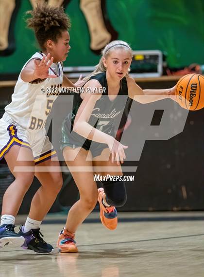 Thumbnail 3 in Durham Academy vs. Jack Britt (Cumberland County Holiday Classic) photogallery.