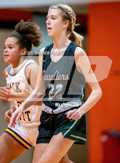 Thumbnail 1 in Durham Academy vs. Jack Britt (Cumberland County Holiday Classic) photogallery.