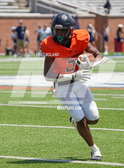 Thumbnail 3 in Foley @ McGill-Toolen (Spring Game) photogallery.