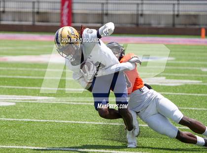 Thumbnail 3 in Foley @ McGill-Toolen (Spring Game) photogallery.