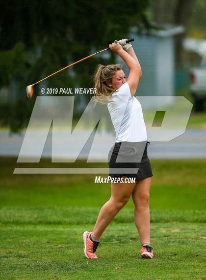 Thumbnail 2 in Mifflinburg vs. Milton photogallery.