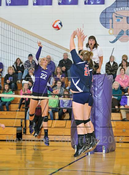 Thumbnail 3 in Unity @ Grantsburg (WIAA D3 Regionals)  photogallery.