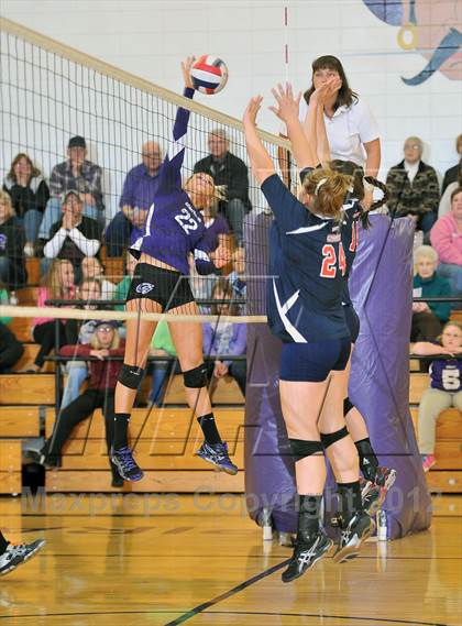 Thumbnail 1 in Unity @ Grantsburg (WIAA D3 Regionals)  photogallery.