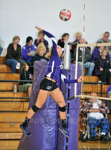 Thumbnail 1 in Unity @ Grantsburg (WIAA D3 Regionals)  photogallery.