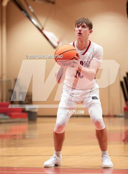 Thumbnail 1 in Wade Hampton vs Boiling Springs (Poinsettia Classic) photogallery.