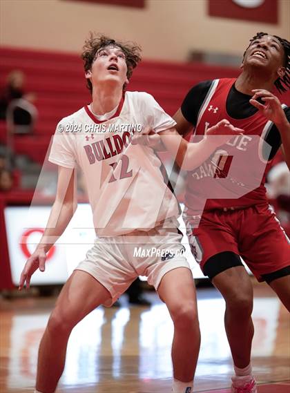 Thumbnail 3 in Wade Hampton vs Boiling Springs (Poinsettia Classic) photogallery.