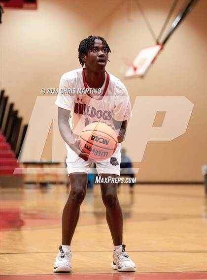 Thumbnail 3 in Wade Hampton vs Boiling Springs (Poinsettia Classic) photogallery.