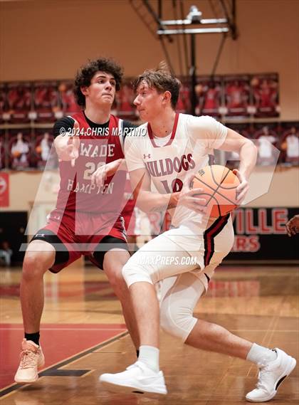 Thumbnail 3 in Wade Hampton vs Boiling Springs (Poinsettia Classic) photogallery.