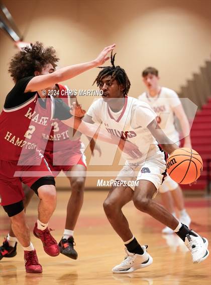 Thumbnail 3 in Wade Hampton vs Boiling Springs (Poinsettia Classic) photogallery.