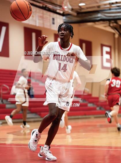 Thumbnail 2 in Wade Hampton vs Boiling Springs (Poinsettia Classic) photogallery.