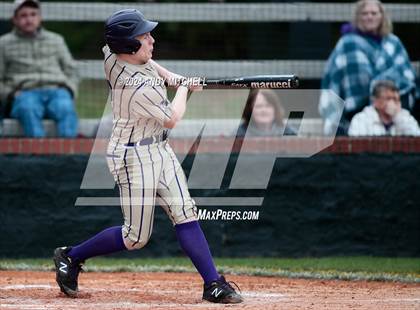 Thumbnail 3 in Silverdale Academy vs Grundy County photogallery.