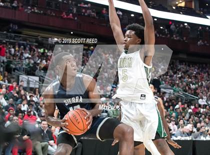 Thumbnail 3 in Sierra Canyon vs. St. Vincent-St. Mary (Ohio Play by Play Classic) photogallery.