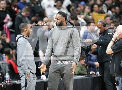Thumbnail 3 in Sierra Canyon vs. St. Vincent-St. Mary (Ohio Play by Play Classic) photogallery.