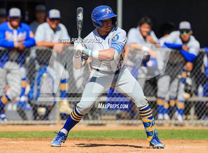 Thumbnail 3 in Bishop Amat vs La Salle photogallery.