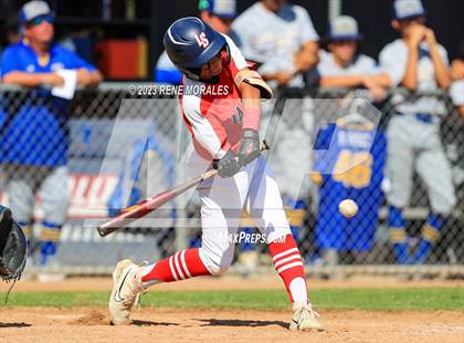 Thumbnail 2 in Bishop Amat vs La Salle photogallery.