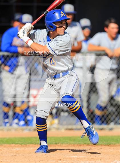 Thumbnail 2 in Bishop Amat vs La Salle photogallery.