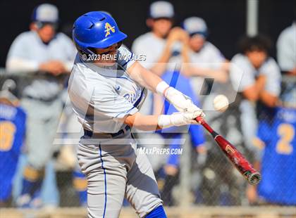 Thumbnail 1 in Bishop Amat vs La Salle photogallery.