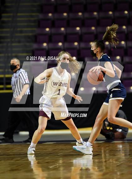 Thumbnail 1 in Mullen vs. Windsor (CHSAA 4A State Final) photogallery.