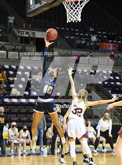 Thumbnail 3 in Mullen vs. Windsor (CHSAA 4A State Final) photogallery.