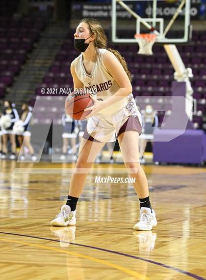 Thumbnail 3 in Mullen vs. Windsor (CHSAA 4A State Final) photogallery.