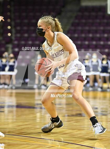 Thumbnail 2 in Mullen vs. Windsor (CHSAA 4A State Final) photogallery.
