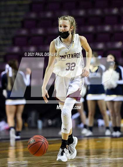 Thumbnail 2 in Mullen vs. Windsor (CHSAA 4A State Final) photogallery.