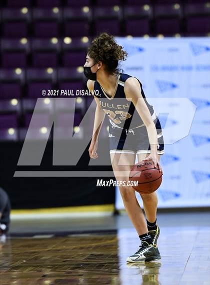 Thumbnail 2 in Mullen vs. Windsor (CHSAA 4A State Final) photogallery.