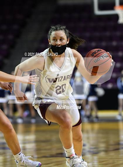 Thumbnail 2 in Mullen vs. Windsor (CHSAA 4A State Final) photogallery.