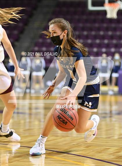 Thumbnail 1 in Mullen vs. Windsor (CHSAA 4A State Final) photogallery.