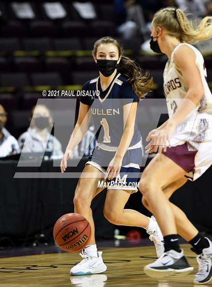 Thumbnail 1 in Mullen vs. Windsor (CHSAA 4A State Final) photogallery.