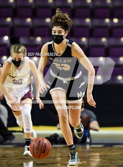 Thumbnail 3 in Mullen vs. Windsor (CHSAA 4A State Final) photogallery.