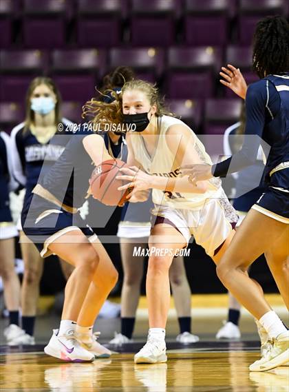 Thumbnail 3 in Mullen vs. Windsor (CHSAA 4A State Final) photogallery.