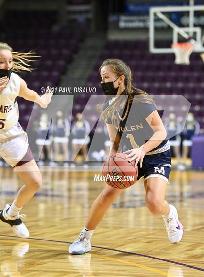 Thumbnail 2 in Mullen vs. Windsor (CHSAA 4A State Final) photogallery.