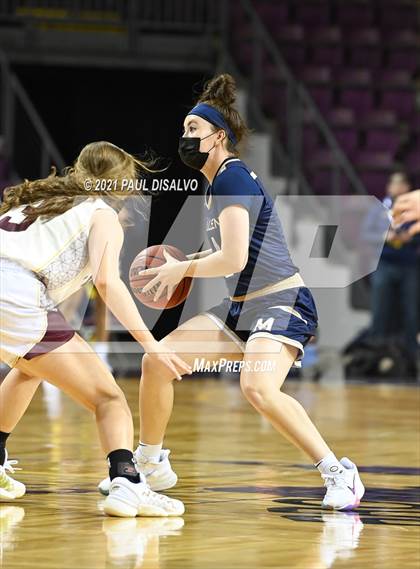 Thumbnail 1 in Mullen vs. Windsor (CHSAA 4A State Final) photogallery.