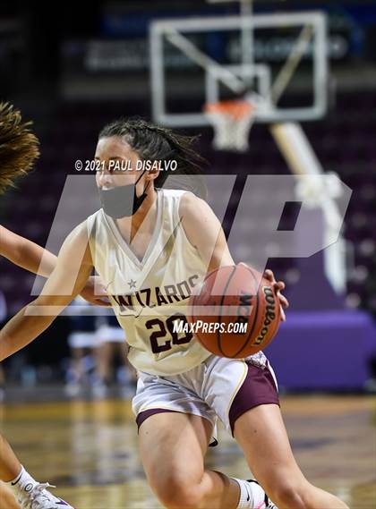 Thumbnail 1 in Mullen vs. Windsor (CHSAA 4A State Final) photogallery.