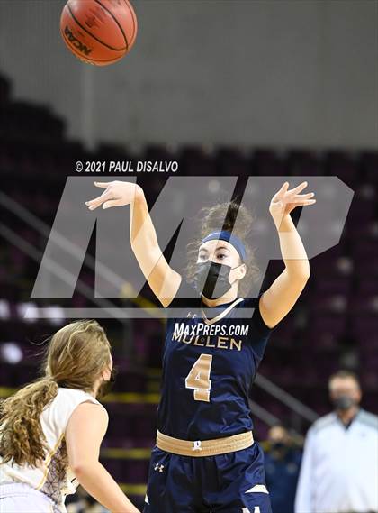 Thumbnail 2 in Mullen vs. Windsor (CHSAA 4A State Final) photogallery.