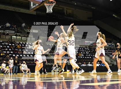 Thumbnail 3 in Mullen vs. Windsor (CHSAA 4A State Final) photogallery.