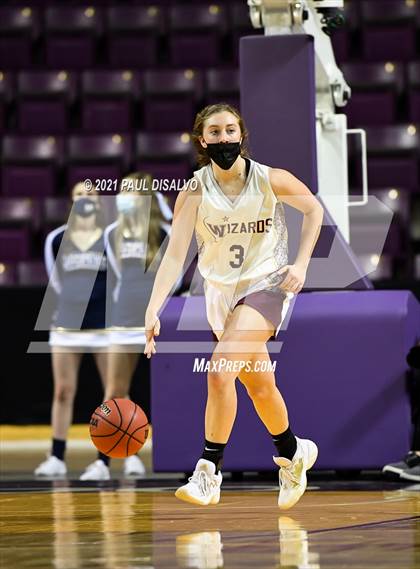 Thumbnail 1 in Mullen vs. Windsor (CHSAA 4A State Final) photogallery.