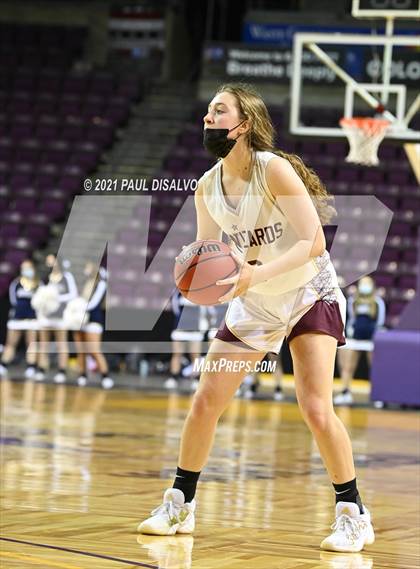 Thumbnail 2 in Mullen vs. Windsor (CHSAA 4A State Final) photogallery.