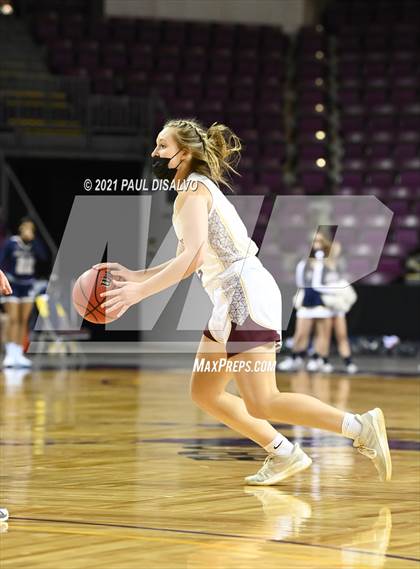 Thumbnail 3 in Mullen vs. Windsor (CHSAA 4A State Final) photogallery.