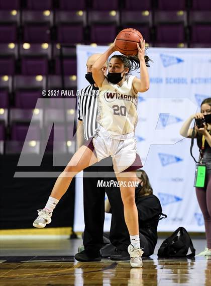 Thumbnail 2 in Mullen vs. Windsor (CHSAA 4A State Final) photogallery.
