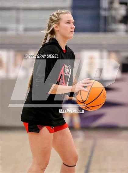 Thumbnail 3 in Mustang @ Edmond North photogallery.