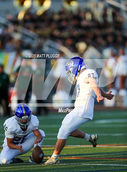 Thumbnail 3 in Charter Oak @ Canyon photogallery.