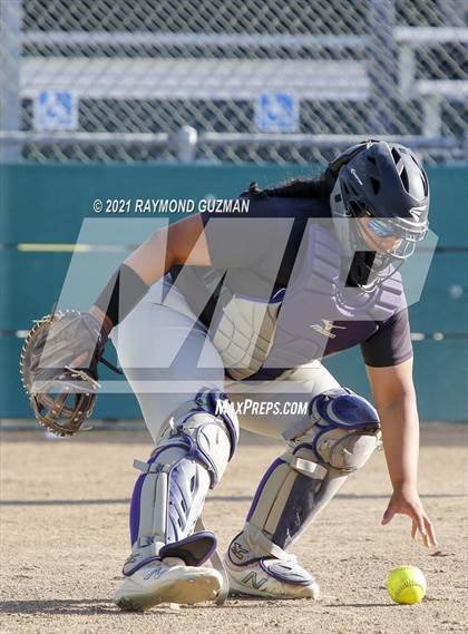 Thumbnail 3 in Madera South @ Hoover photogallery.